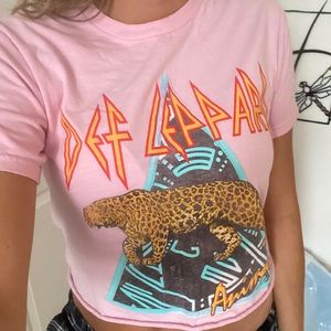 Aeropostale cropped tee